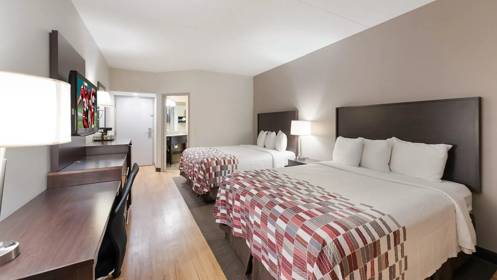 Red Roof Inn & Suites Columbus West Broad 2*,  United States